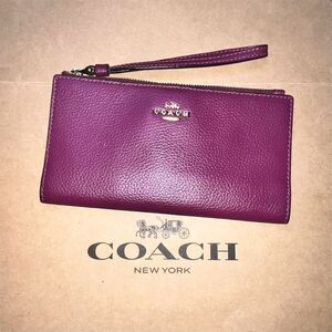 COACH Slim Wallet Wristlet Clutch Deep Berry Purple Pebble Leather AUTHENTIC